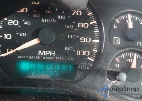 2002 Chevrolet Silverado 1500 Ls z USA, uszkodzony, nr VIN 2GCEC19V321339912